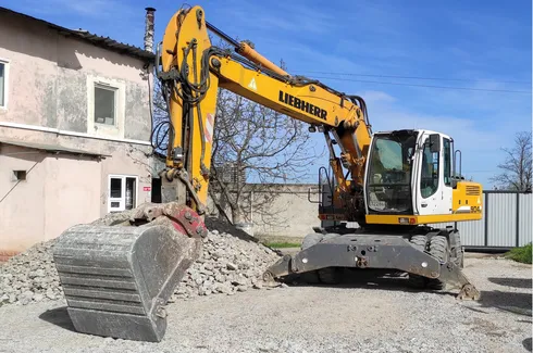 Liebherr 904